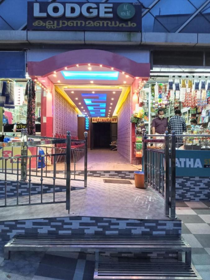 Avanti Inn Ґуруваюр Екстер'єр фото