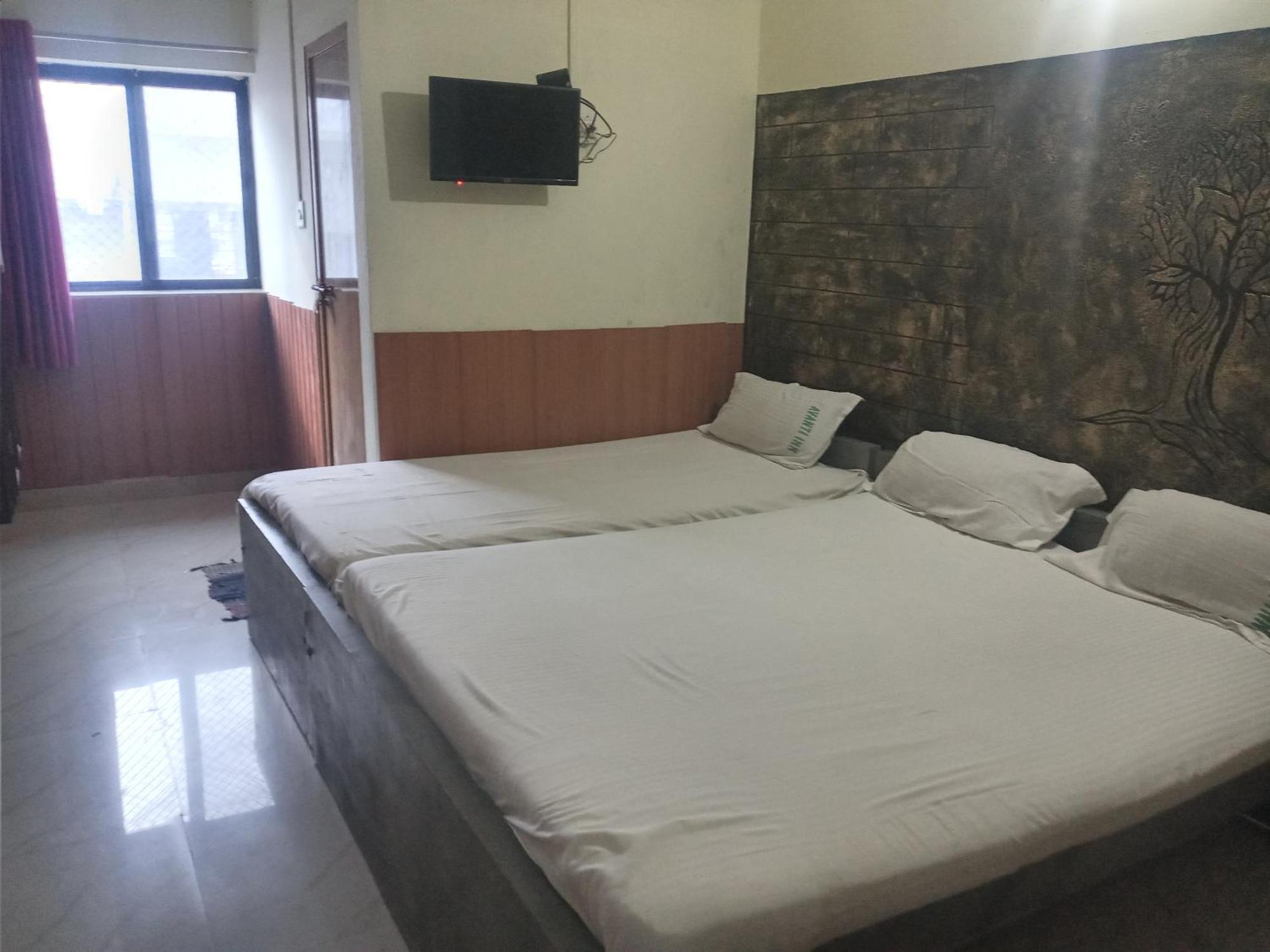 Avanti Inn Ґуруваюр Екстер'єр фото