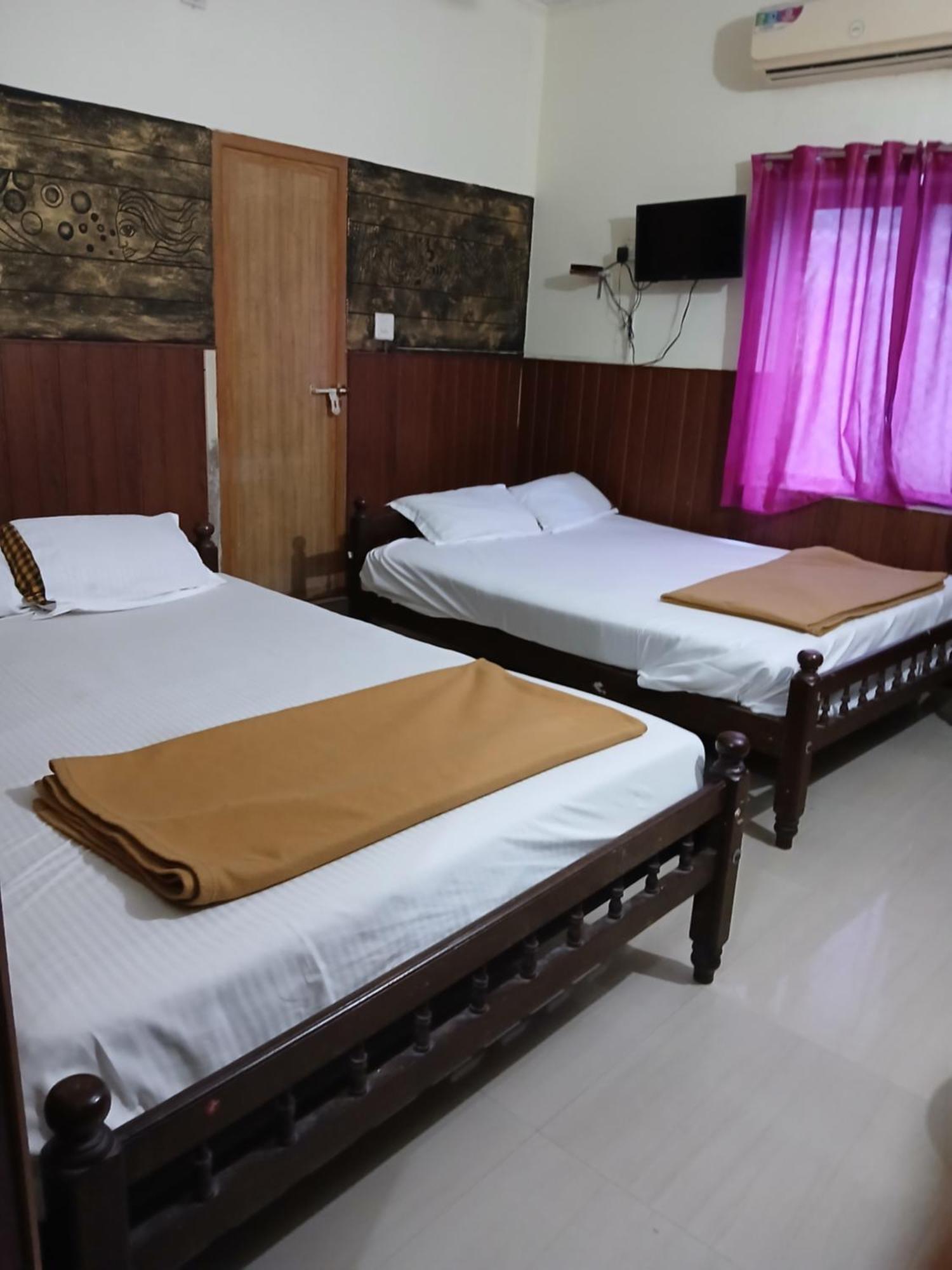 Avanti Inn Ґуруваюр Екстер'єр фото