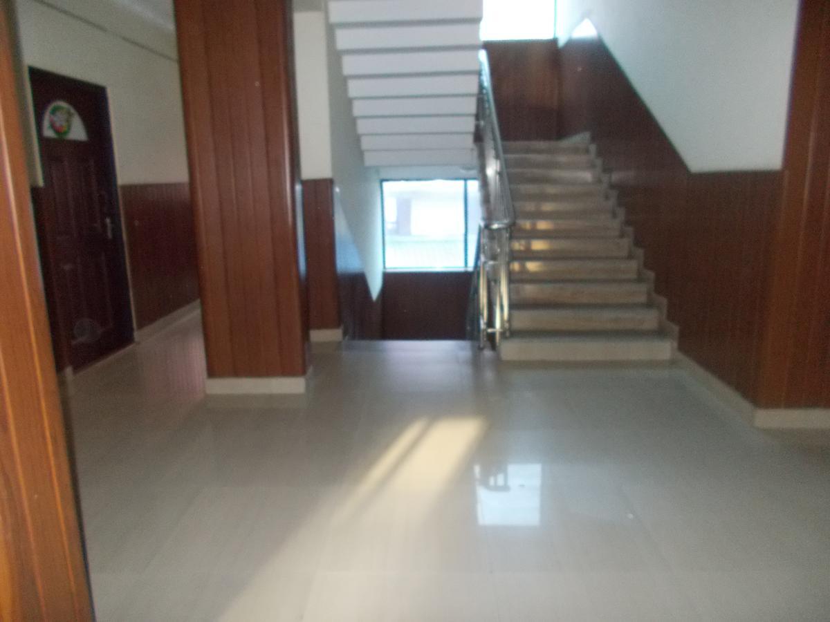 Avanti Inn Ґуруваюр Екстер'єр фото