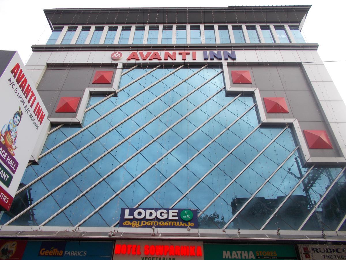Avanti Inn Ґуруваюр Екстер'єр фото