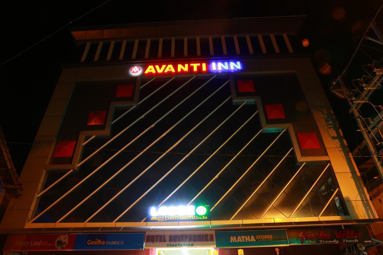 Avanti Inn Ґуруваюр Екстер'єр фото